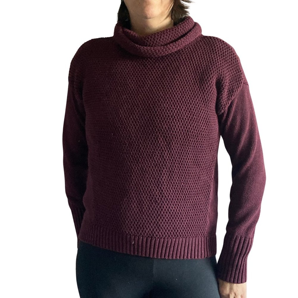 Athleta Sweater - medium